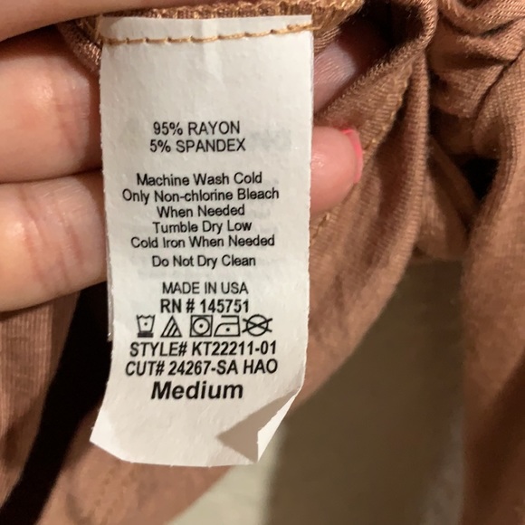 Peach Love tan front twist cropped top - Picture 13 of 17